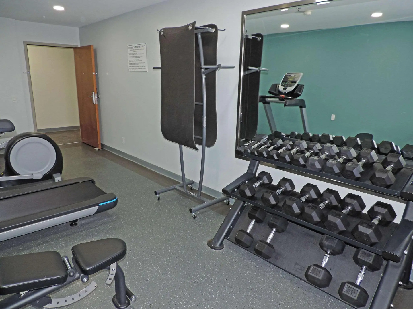 MainStay Suites Clarion, PA near I-80