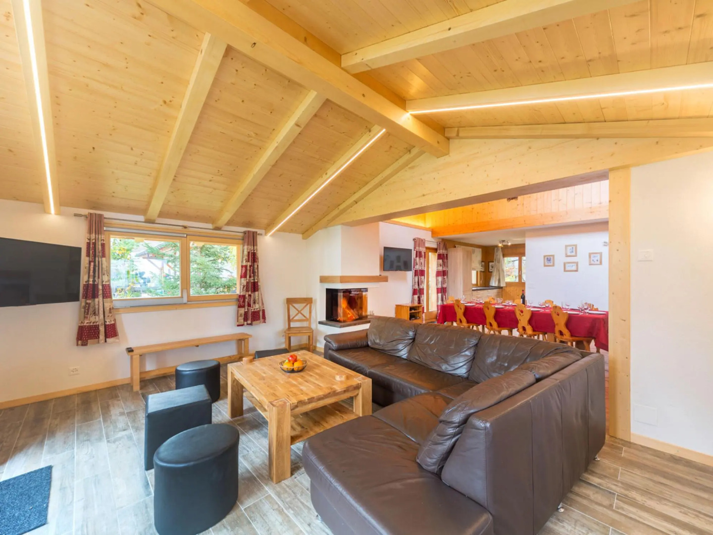 Chalet in La Tzoumaz Near Ski Lift