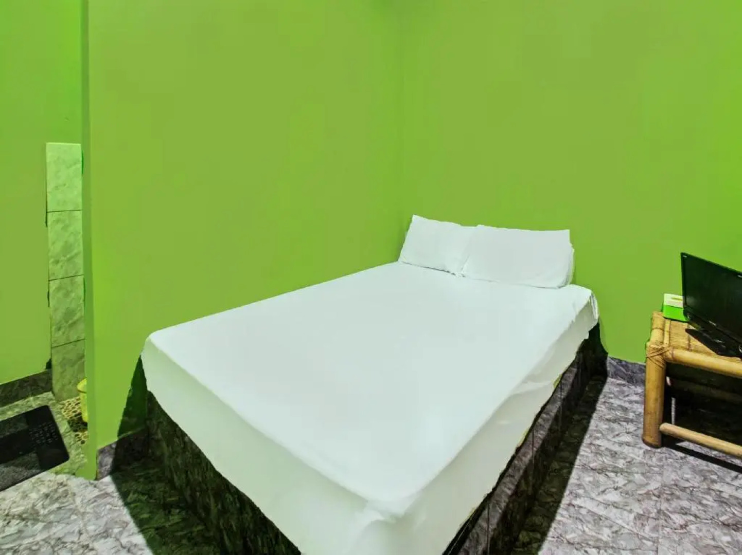 Hotel O Ashooy HomestayNearWisata Desa sedau