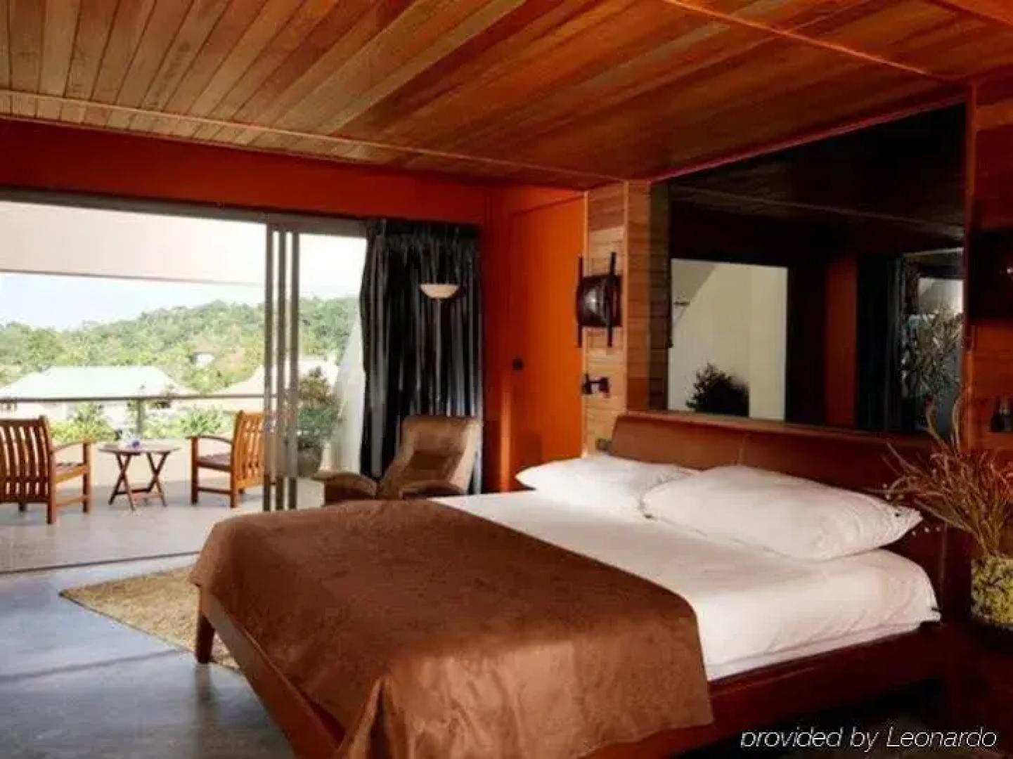 The Green Golf Residence Condominium