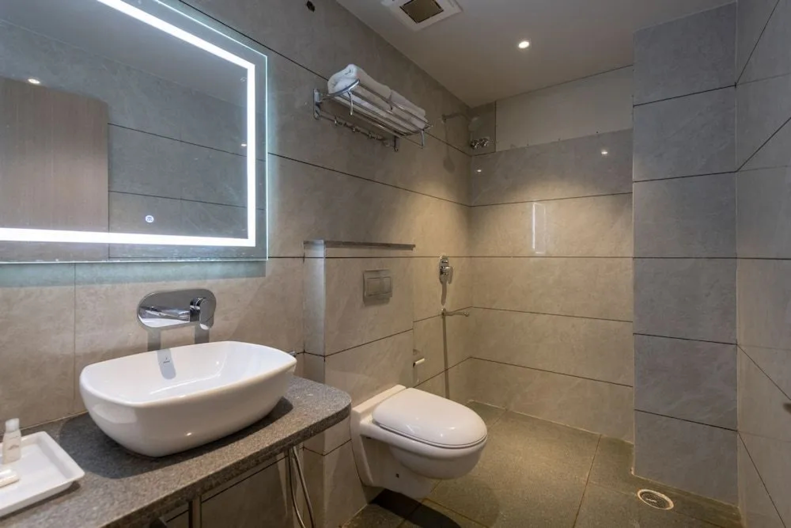 Hotel Regal Grand