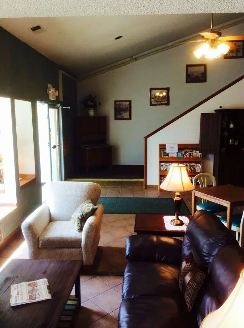 Forty Club Inn