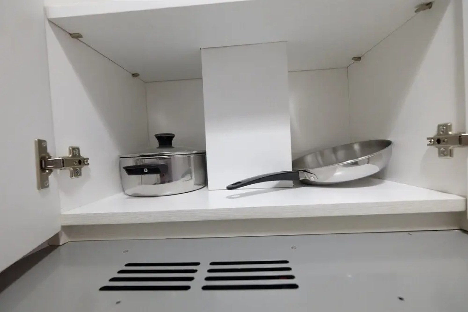 Budget Studio Apartment at Cinere Bellevue Suites
