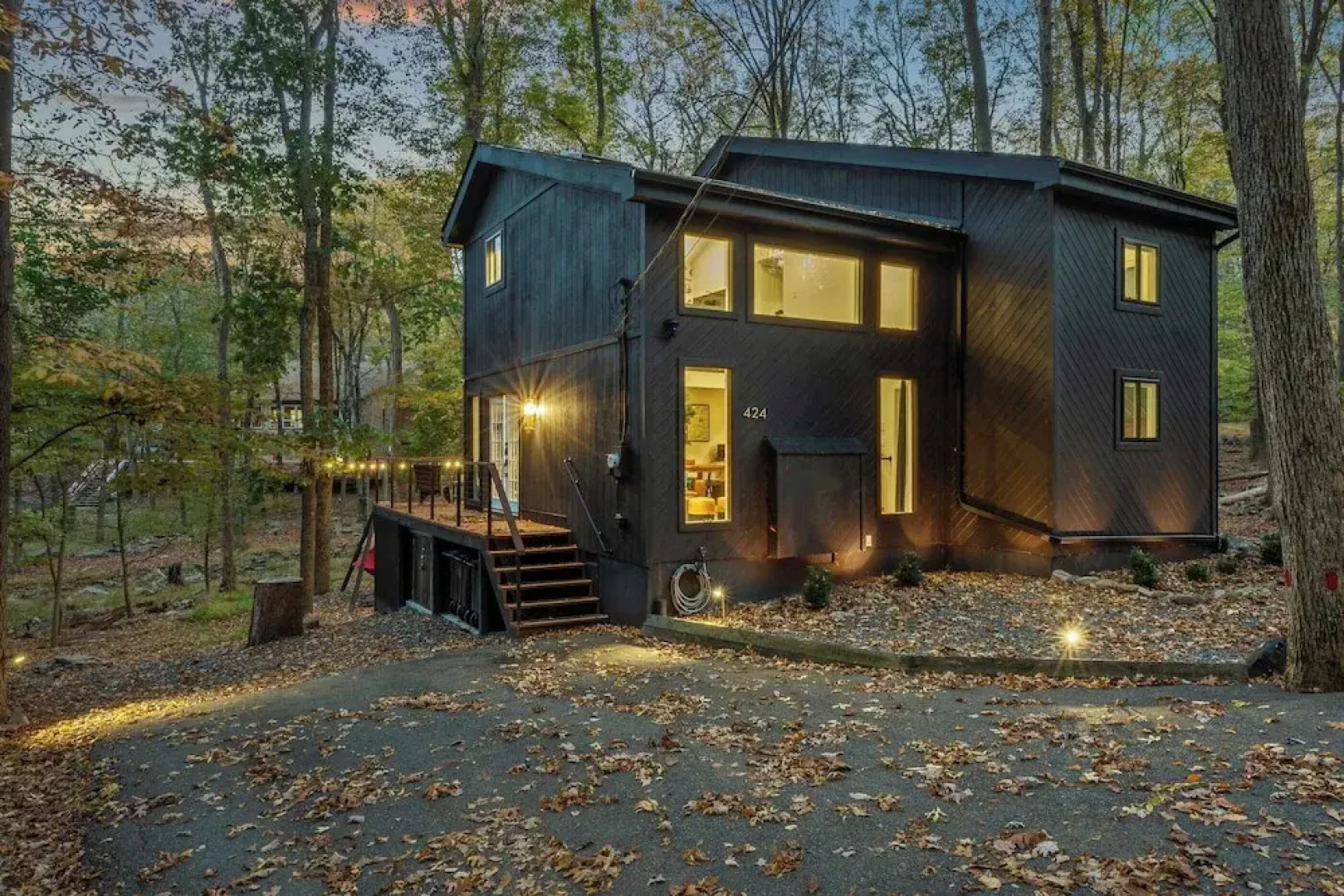 Hot Tub, Lake Access + Community Amenities Somerset Lodge by Avantstay