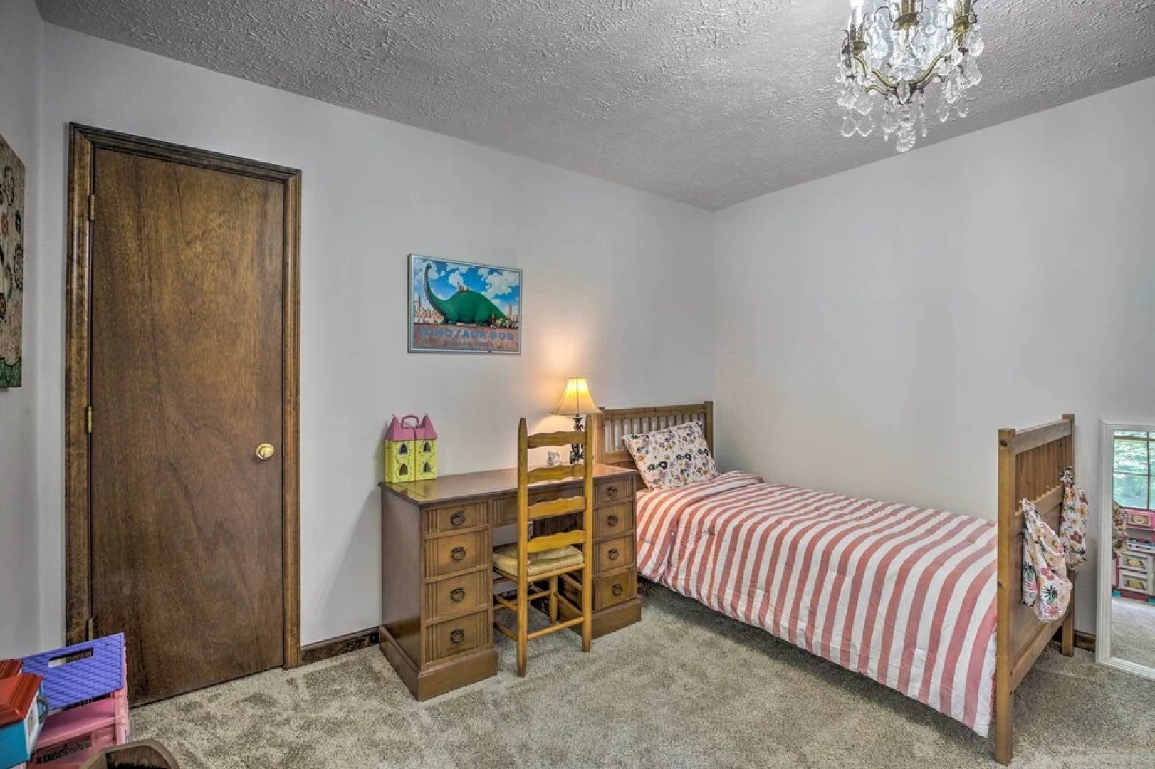 Quiet Home w/ Fire Pit - 1 Mi to Downtown Acworth!