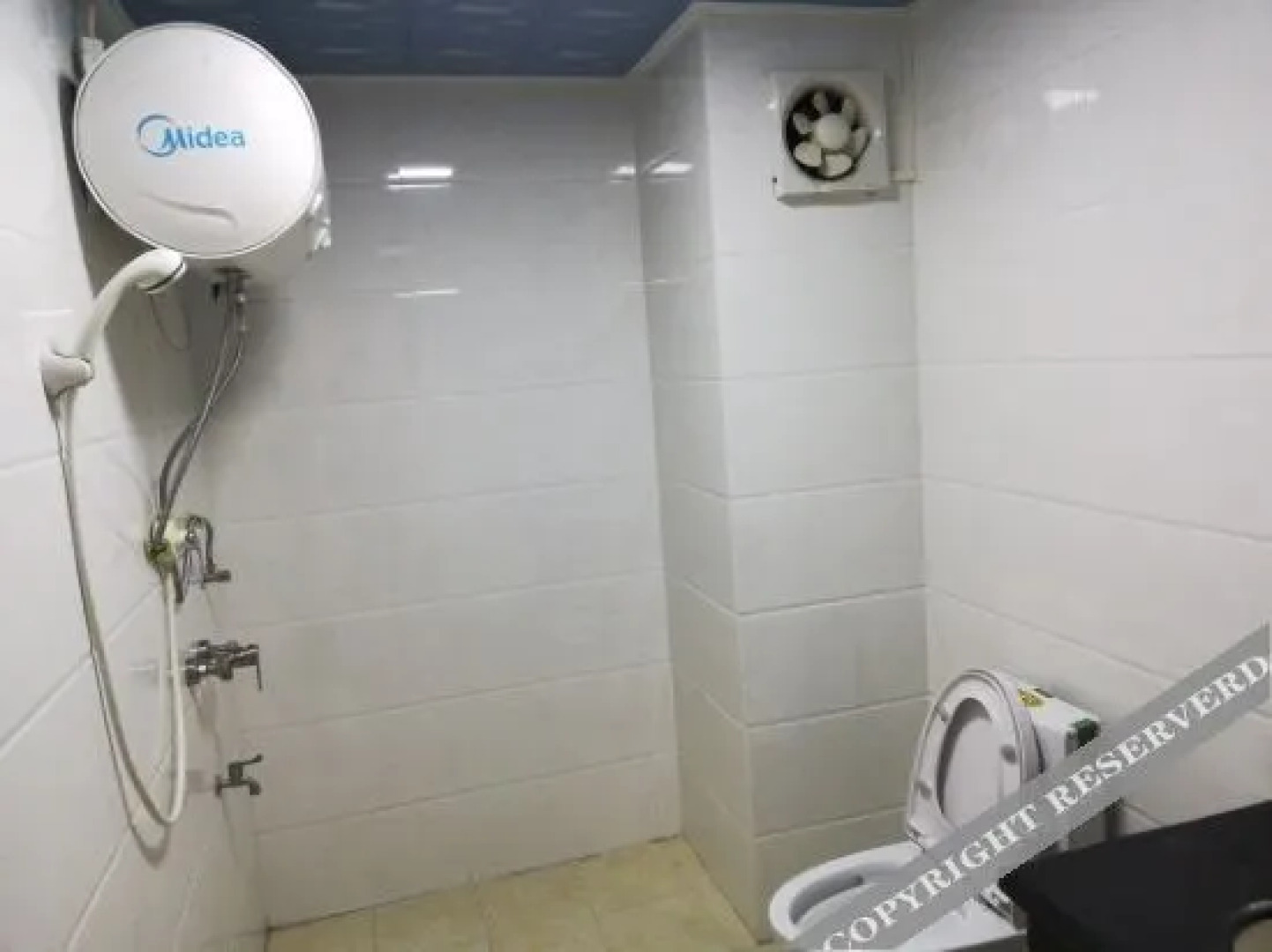 Longxing Business Hotel (Yangchun Railway Station Branch)