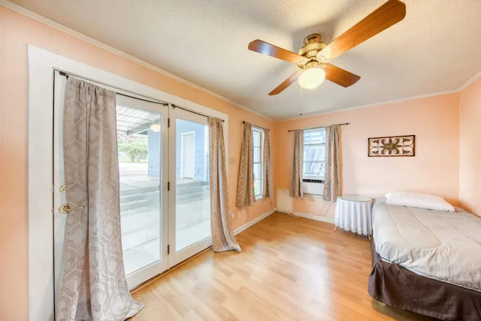 River Oaks Lookout - Unit A