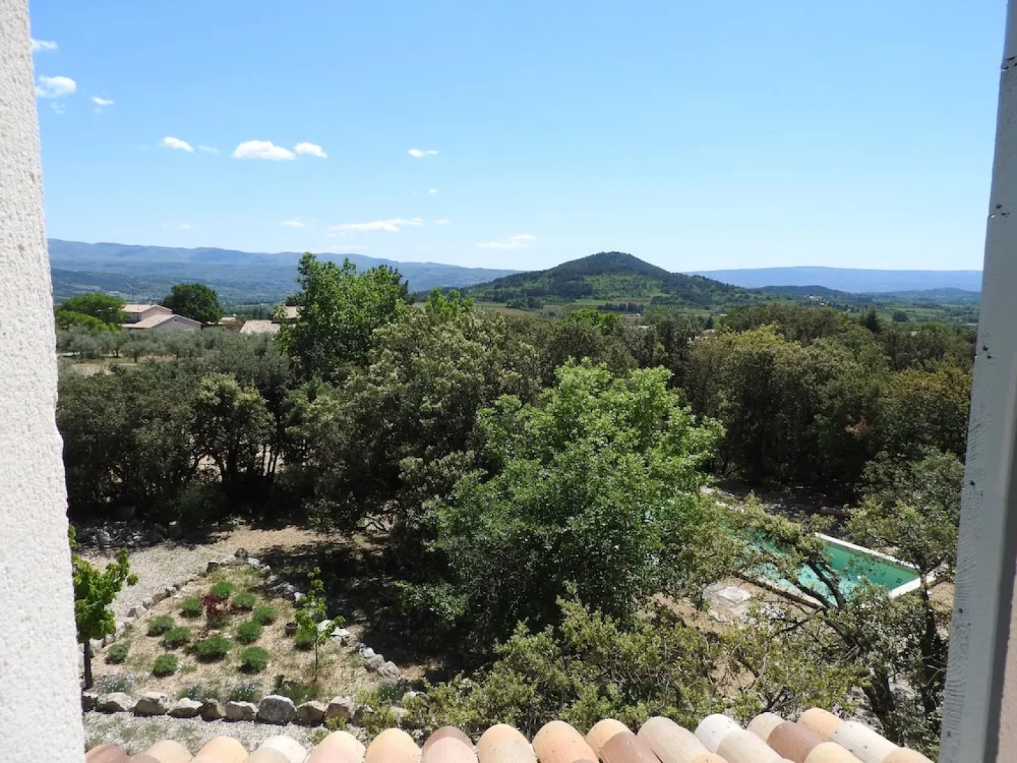 Le Mas de l Escaillon