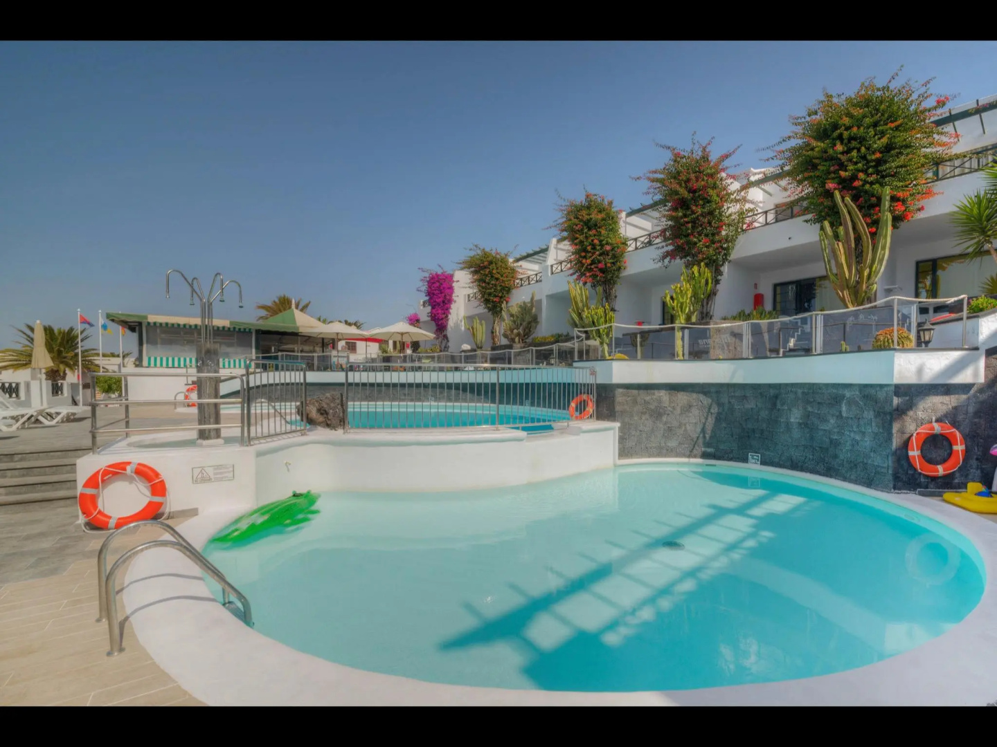 Apartamentos La Moraña