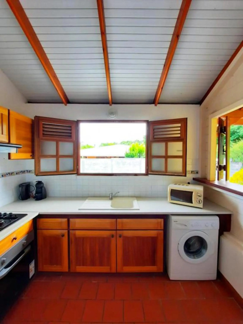 Villa de 2 chambres avec piscine privee jardin clos et wifi a Le Marin a 1 km de la plage