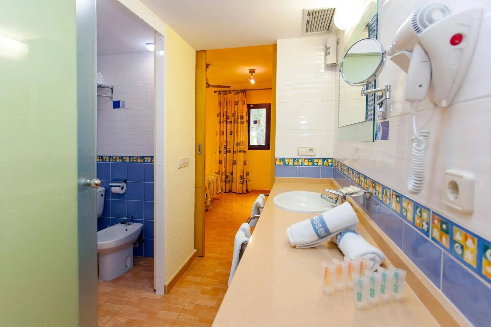 Ses Eufabietes Apartments & Restaurant