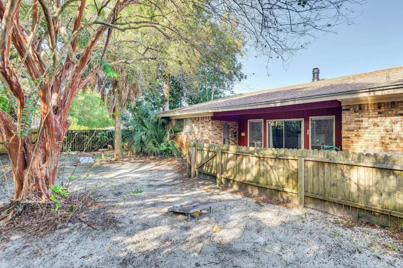 Poolside Oasis: 7 Mi to Pensacola Beach Boardwalk!