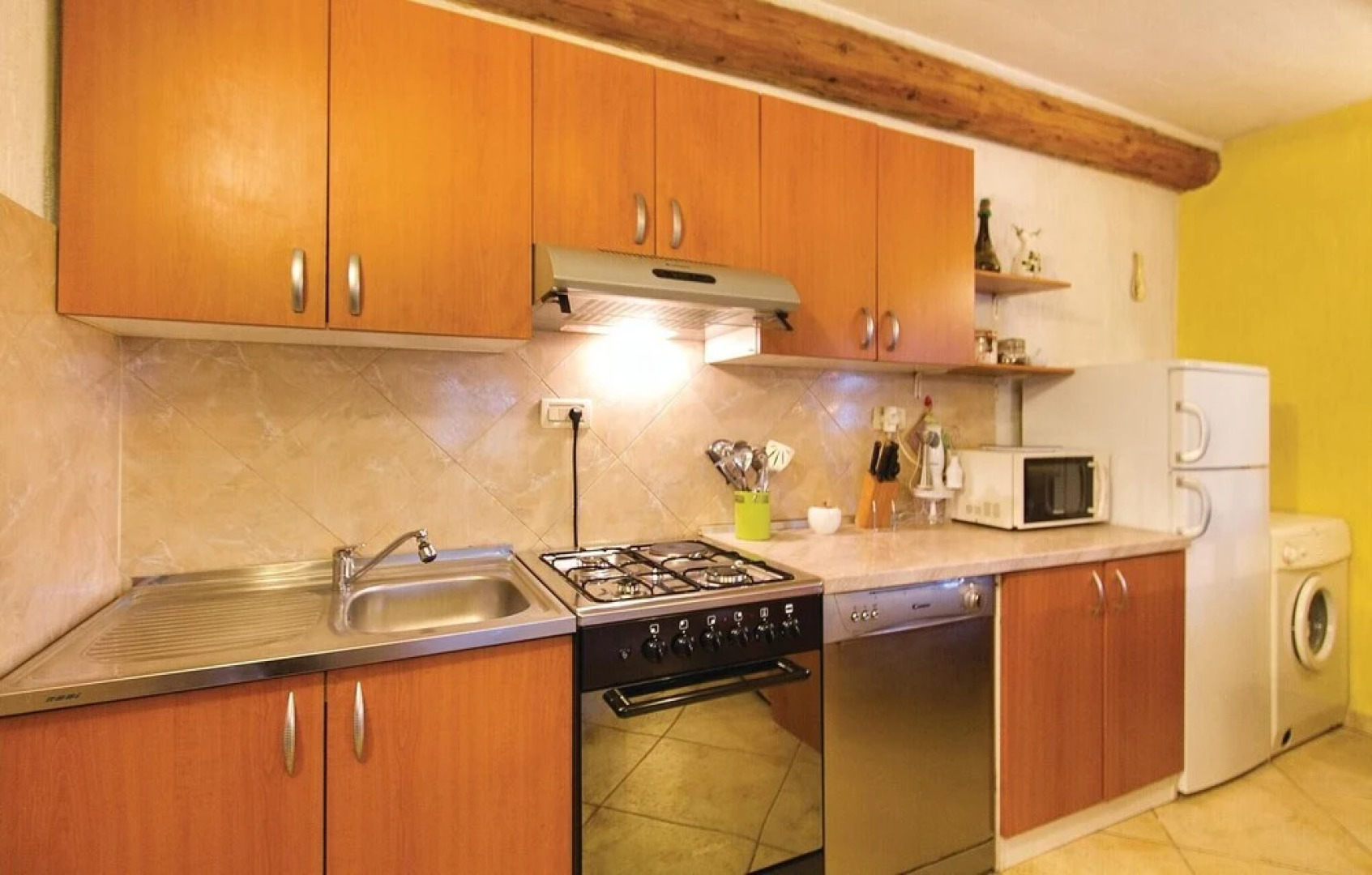 Nice Home in Kanfanar With Wifi and 2 Bedrooms