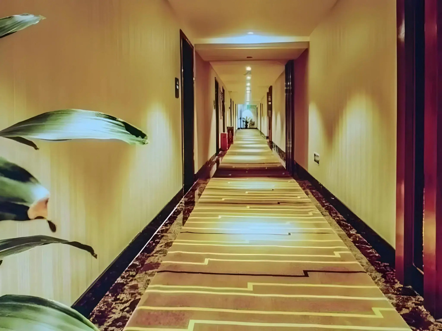 Lavande Hotel Suining West Heping Road