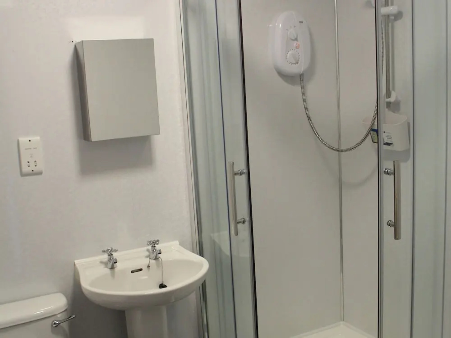 Tuckermarsh Quay River Cottage 2