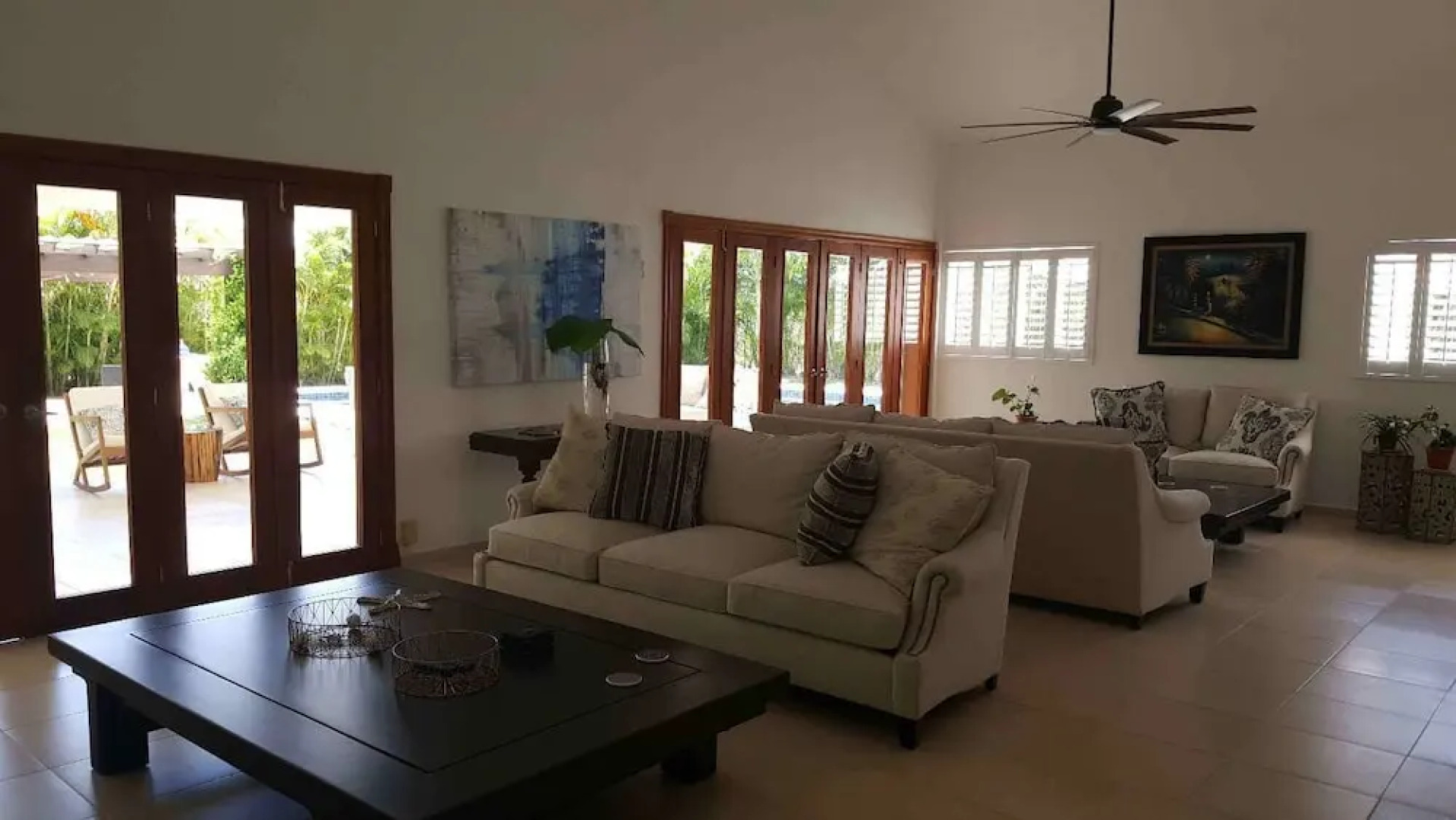 Villa in Metro Country Club