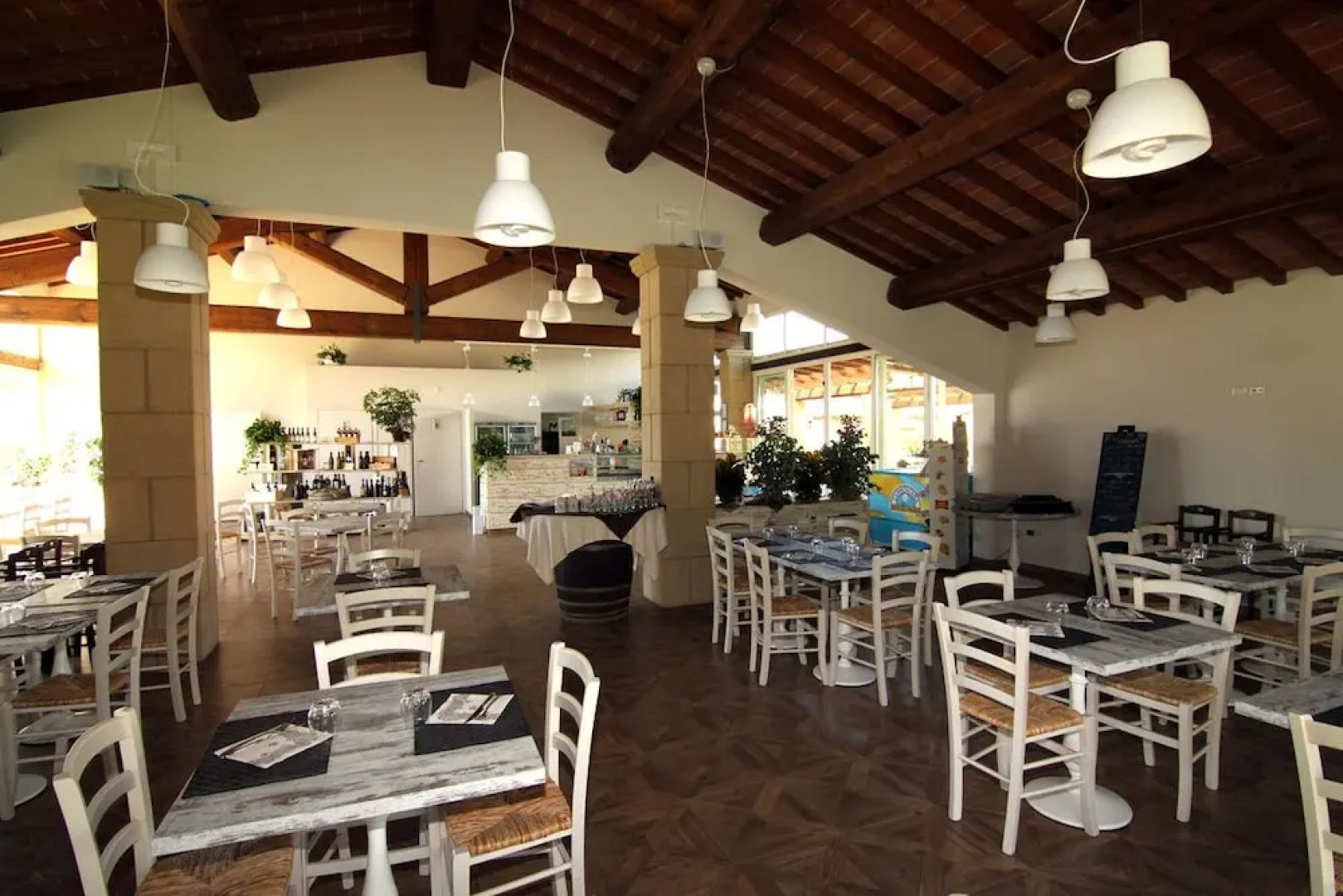 Appartamento Palazzeta With Pool, Near the Sea