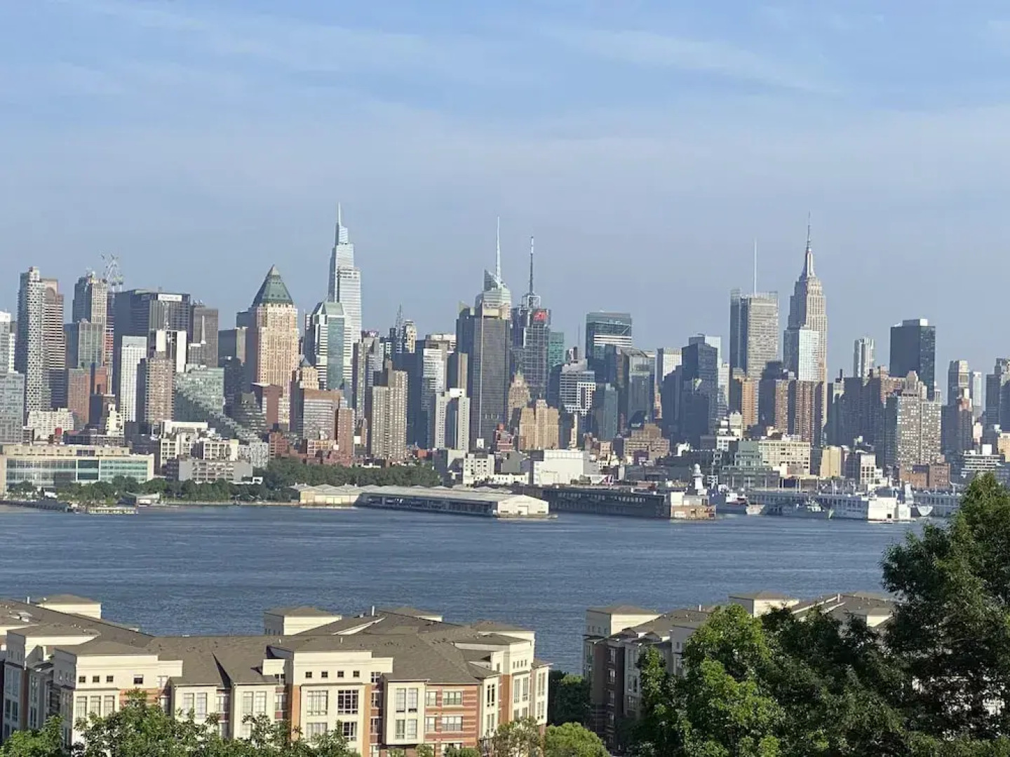 Room-7 Private Room With Jacuzzi, Massag