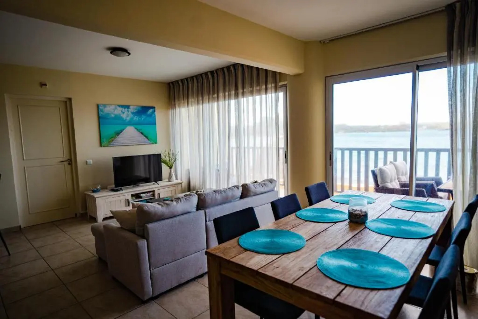 Beach Front And Beautiful 2 Bedroom Suite 21