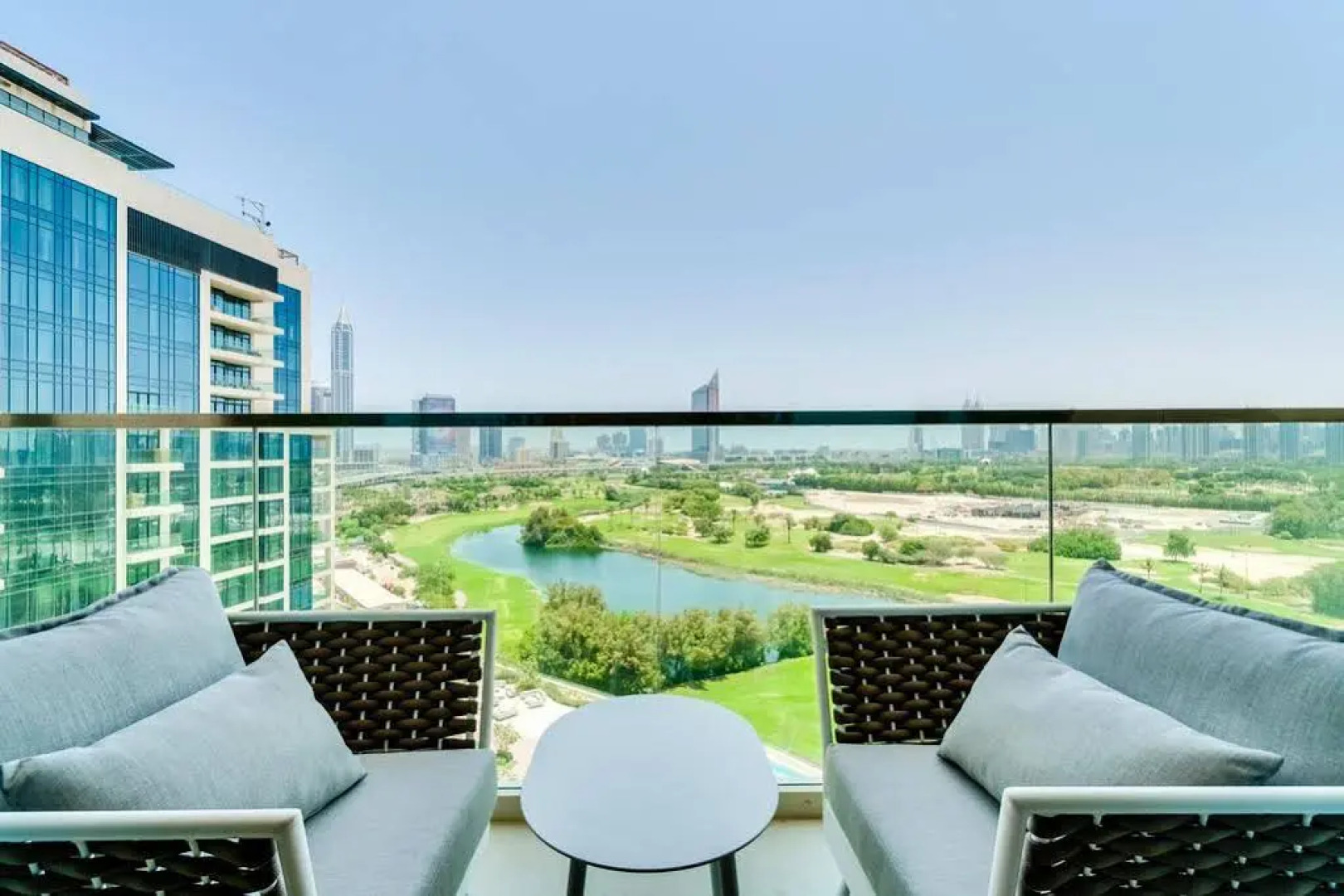 Vida Emirates Hills Residences