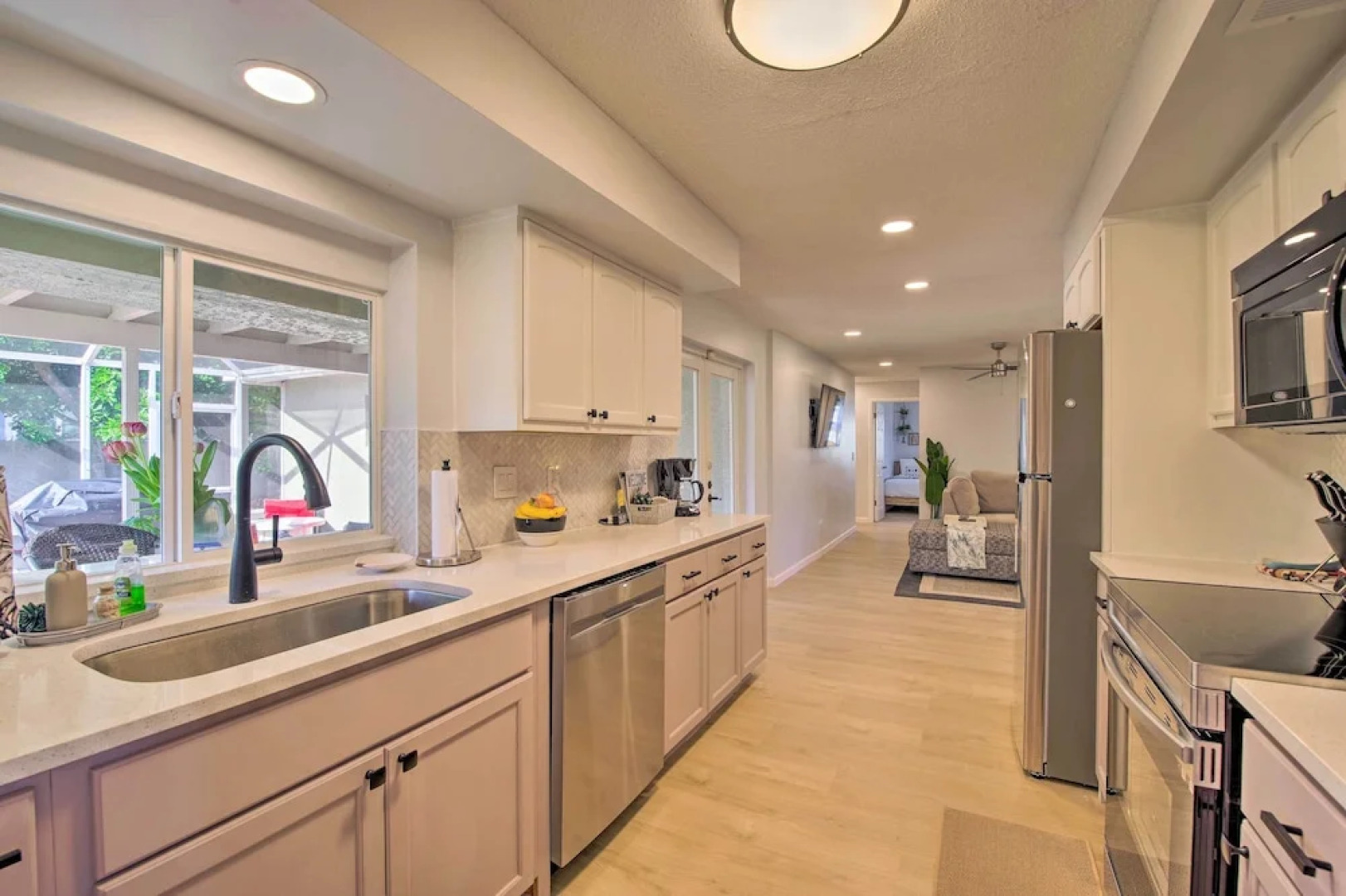 Quiet Satellite Beach Home w/ Lanai, Walk to Beach