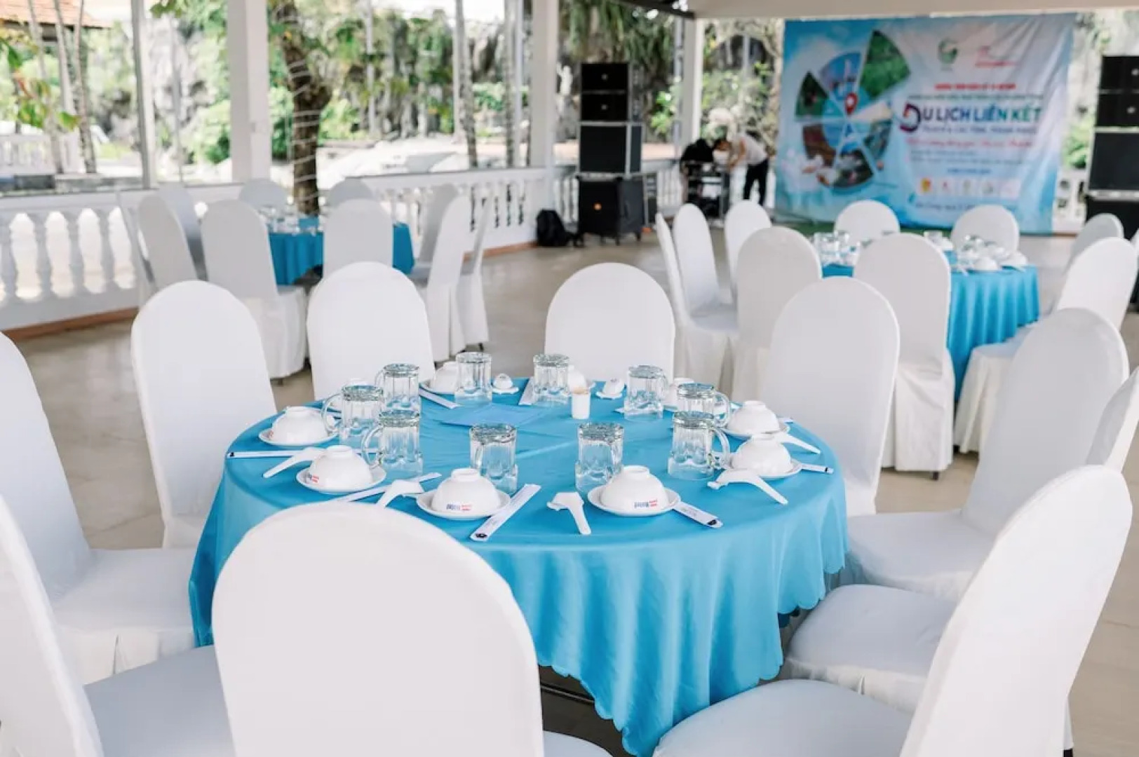 Khâch San Nhâ Hâng Ngoc Thu