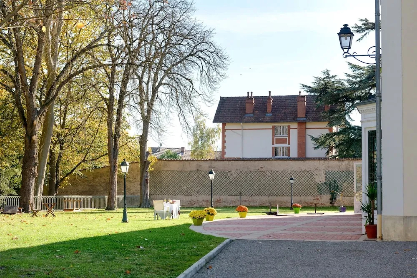 Logis Hotel Restaurant La Tour de Ciron