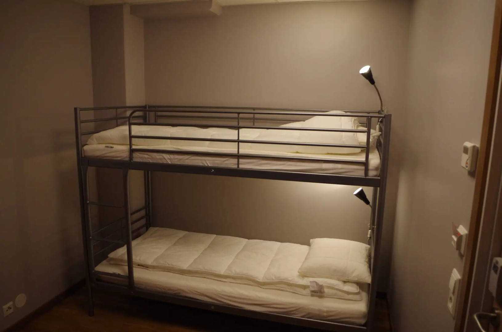 Spoton Hostel & Sportsbar