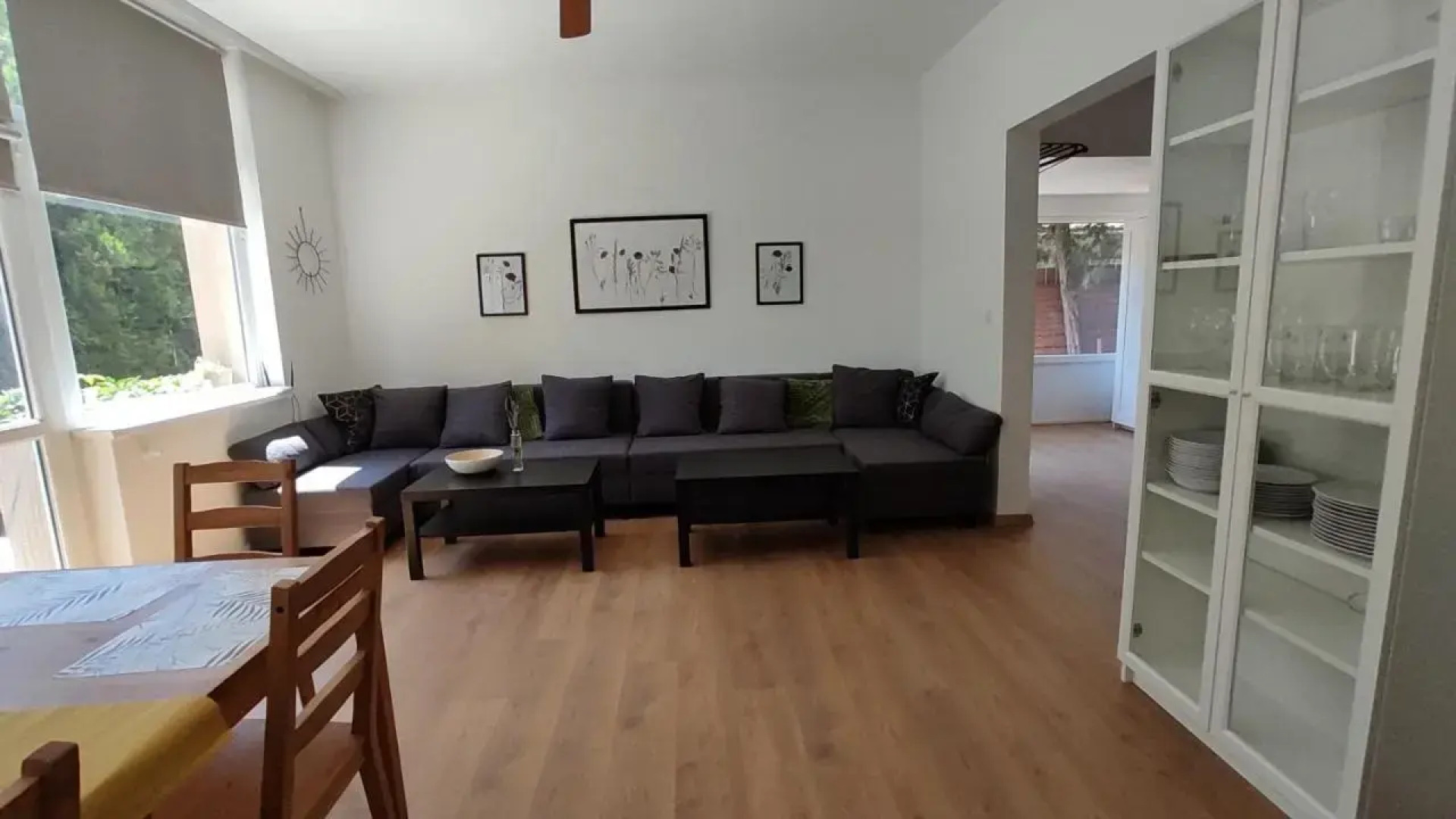 Flóra House 3 minutes from Lake Balaton