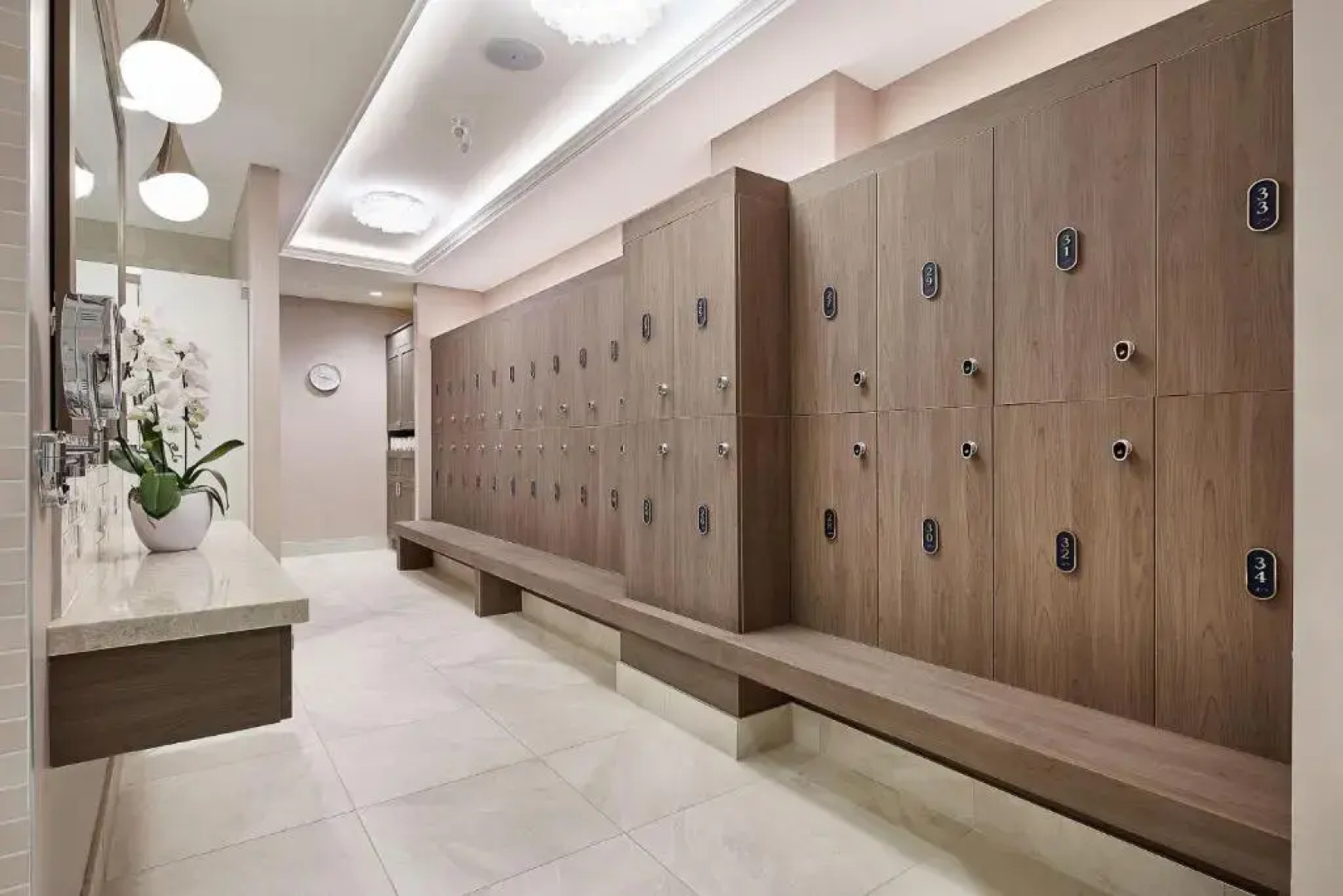 124 on Queen Hotel & Spa