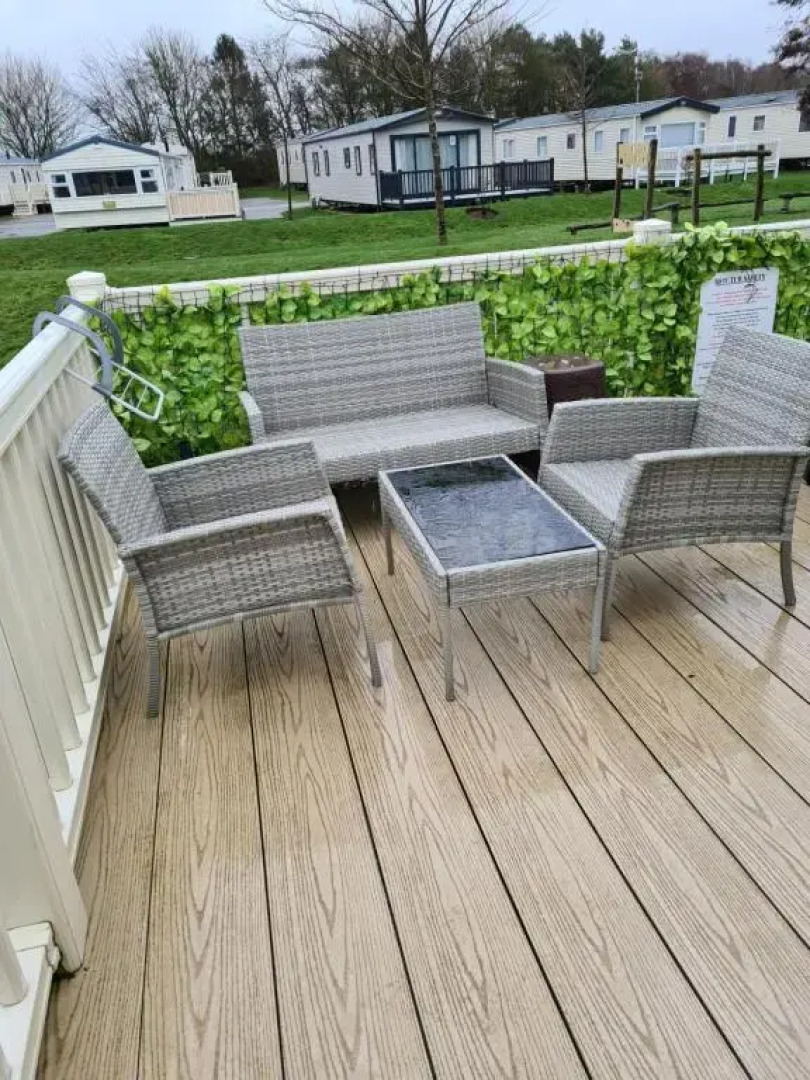 Hot tub hols 3 bed caravan at 42 Kingfisher Court