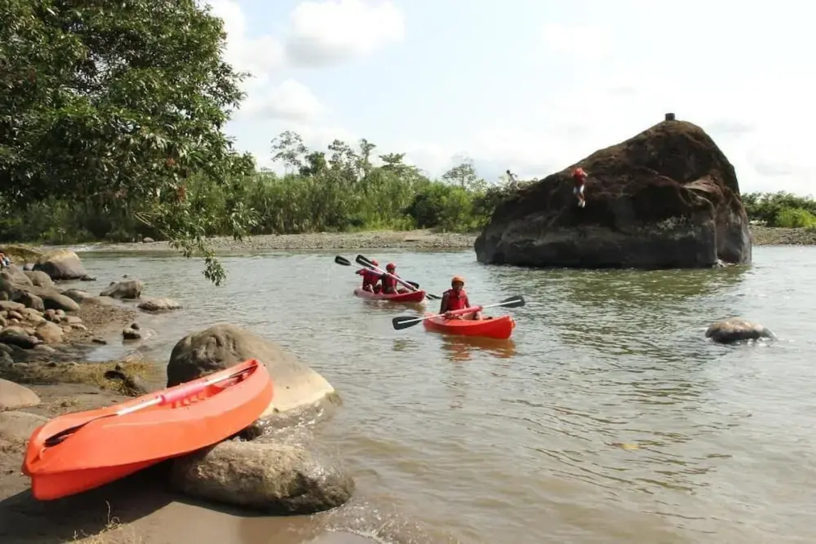 Hosteria Piedra De Vapor