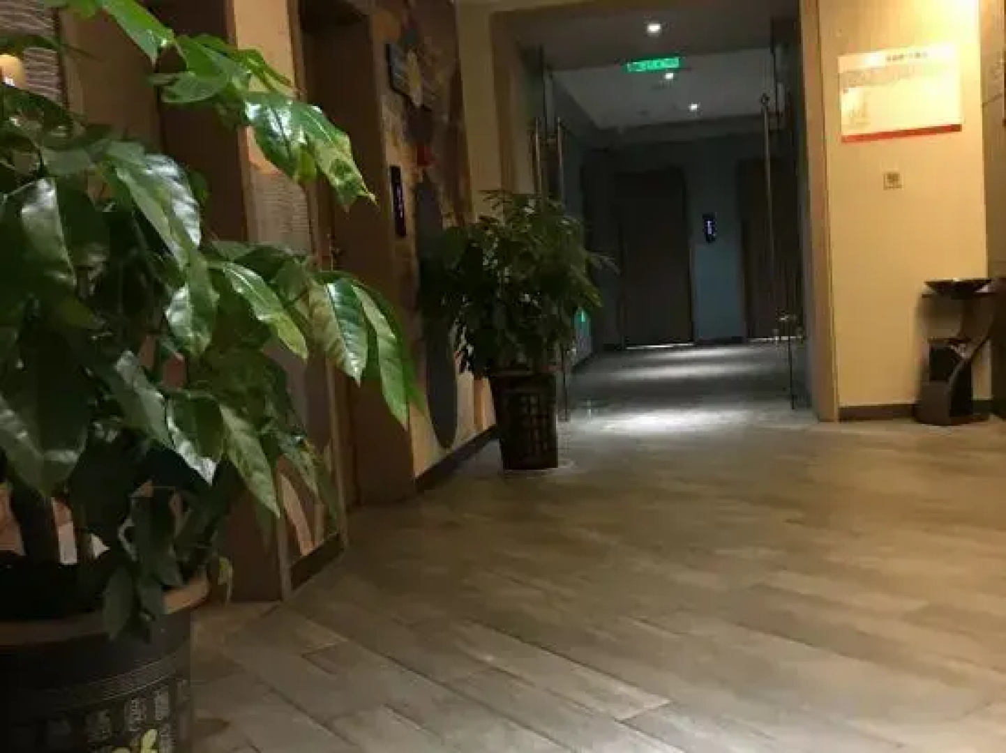 Tiange Theme Hotel (Jianzhong Branch)