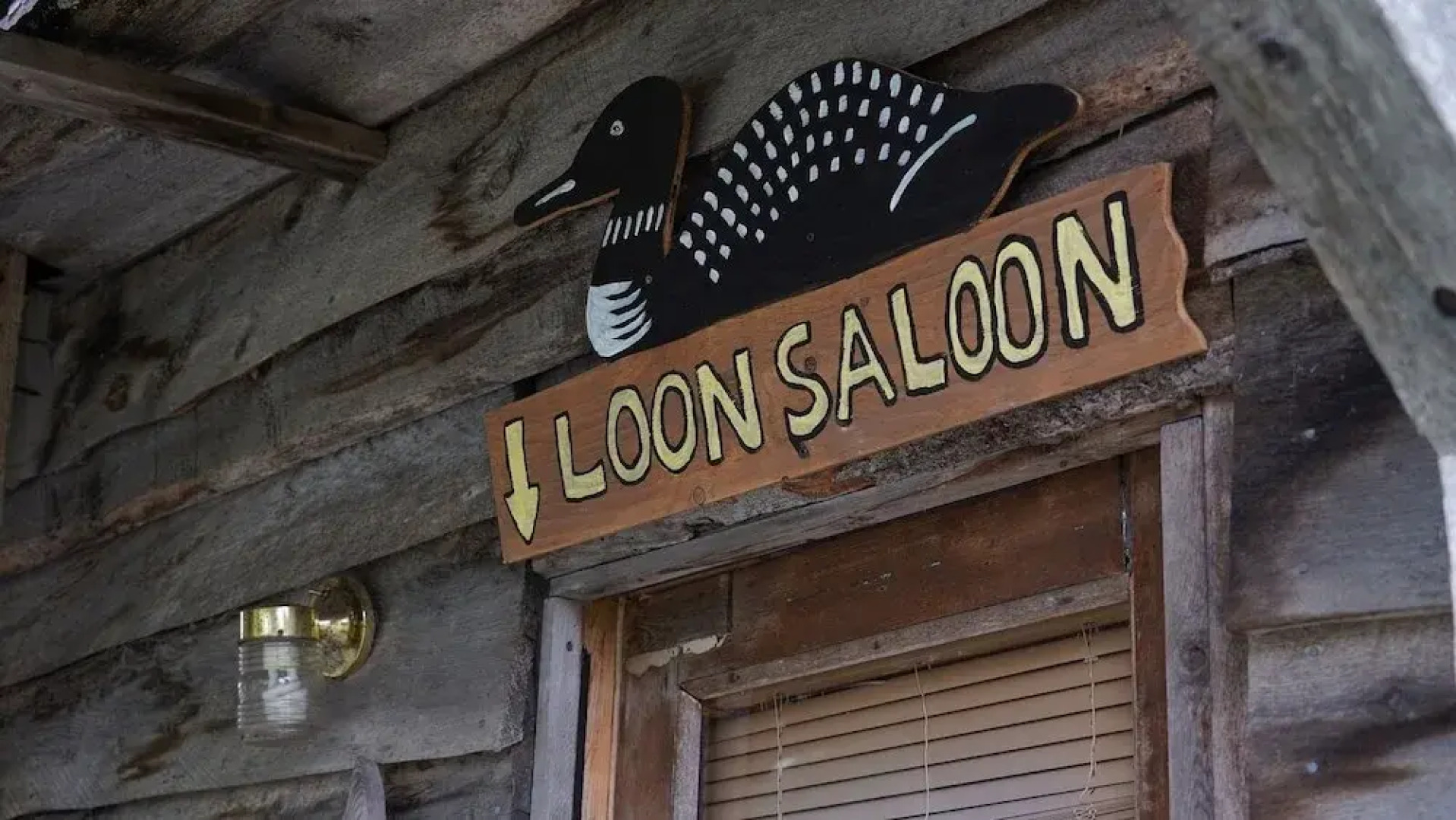 Nauti Otter Inn and Yurt Village