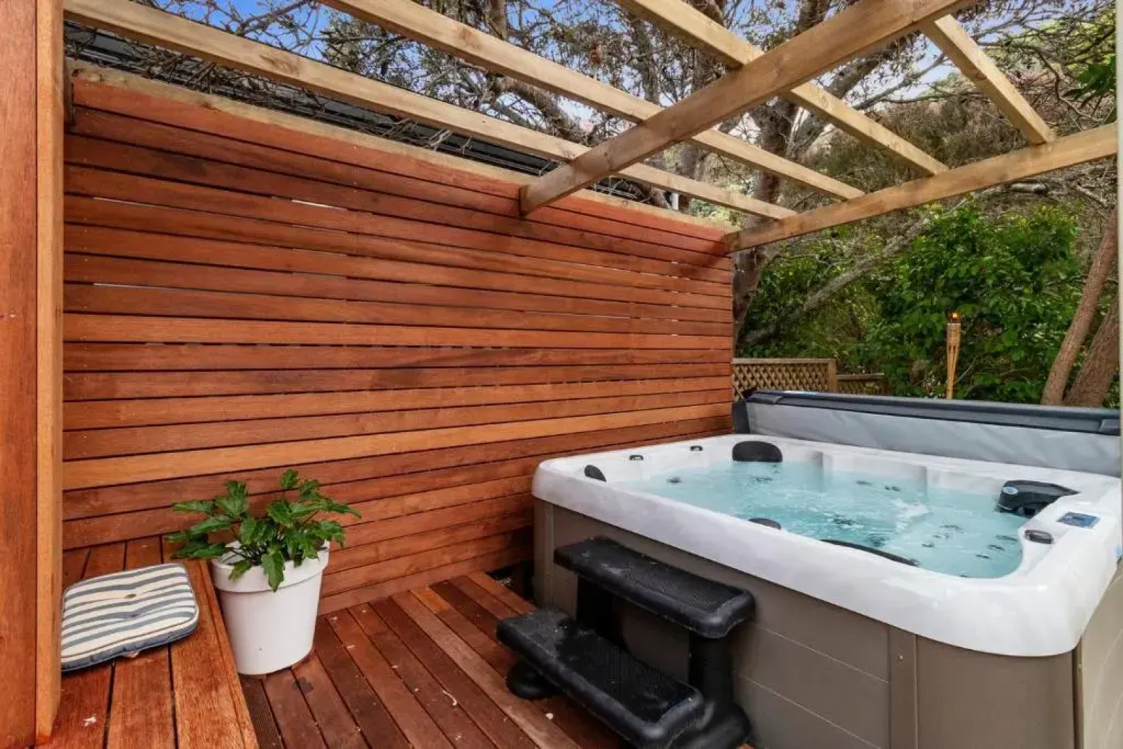 The Manor - Bowentown Holiday Home