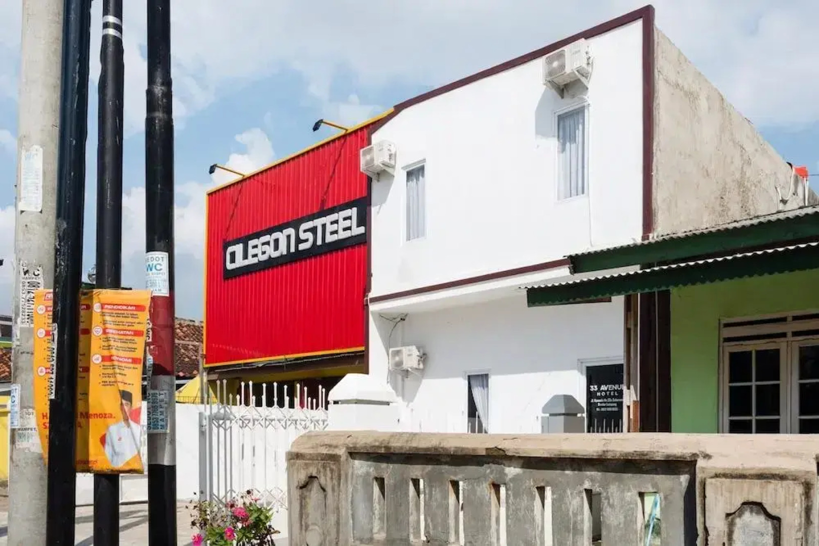 33 Avenue by OYO Rooms