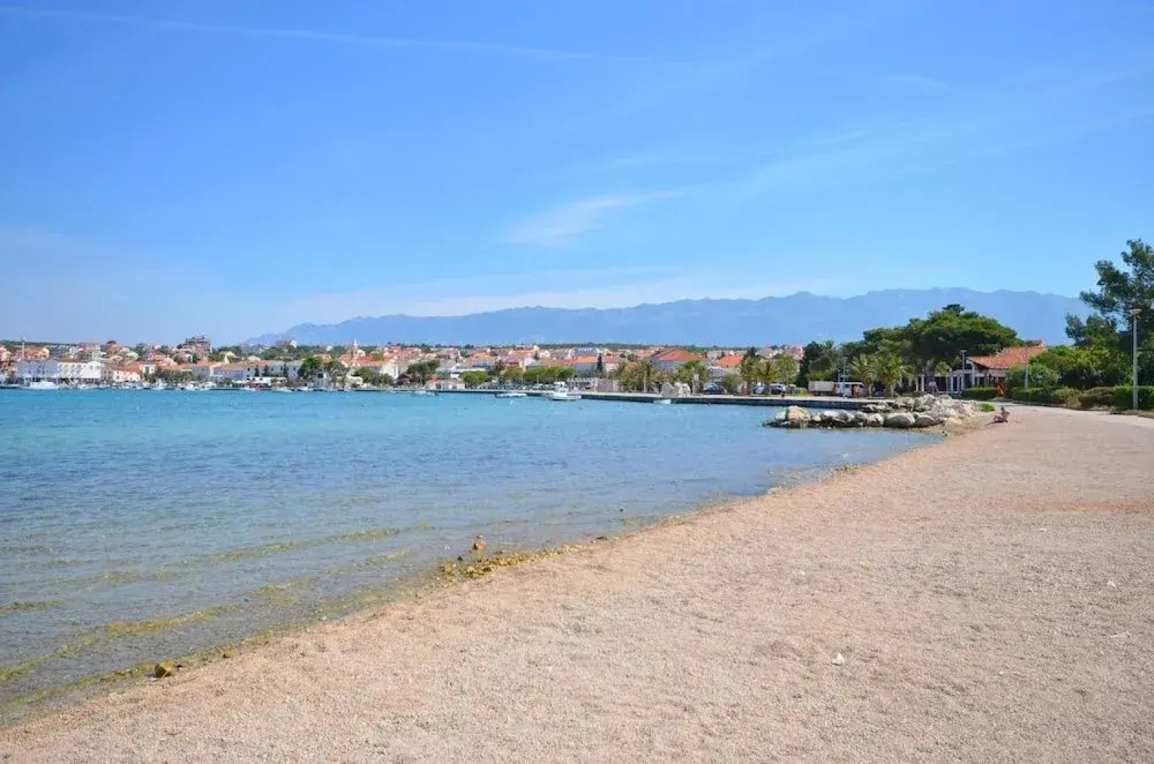 Apartment And Rooms Amenka