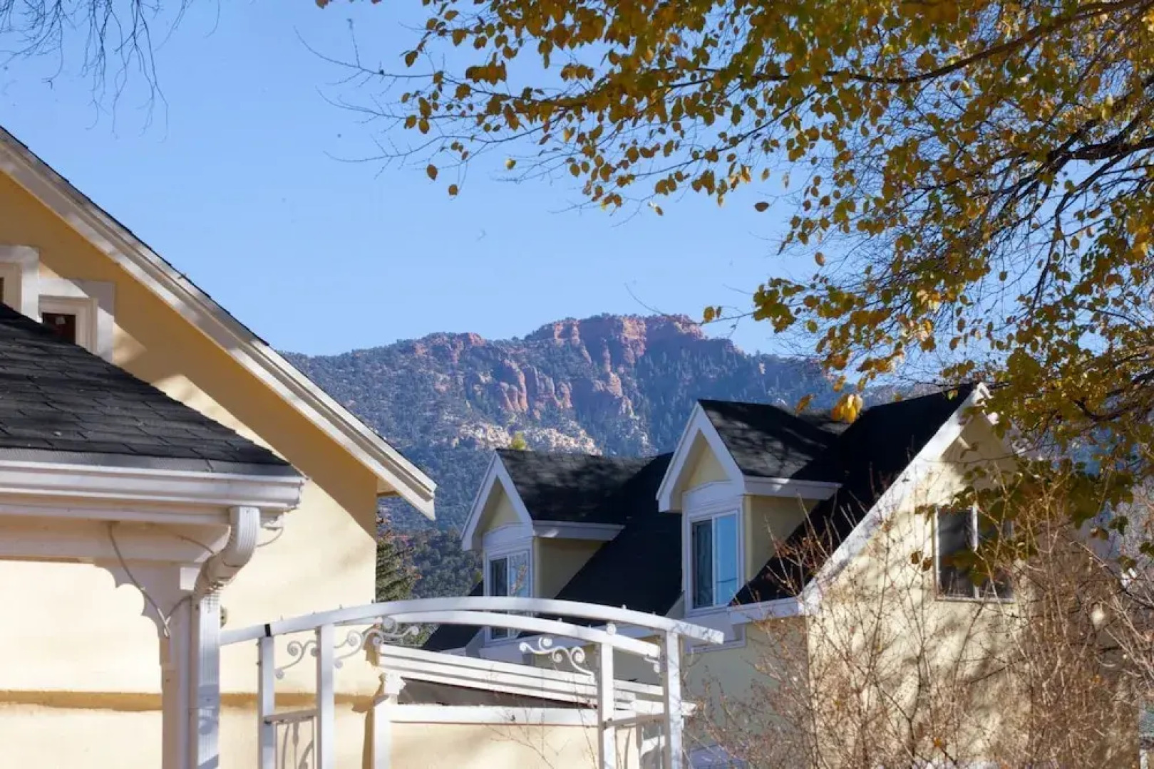 Lizzie's Heritage Inn