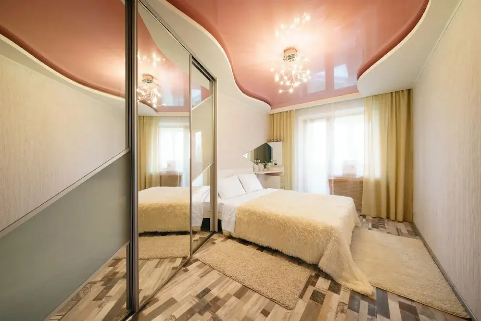 Апартаменты PaulMarie на ул. Воинов-Интернационалистов