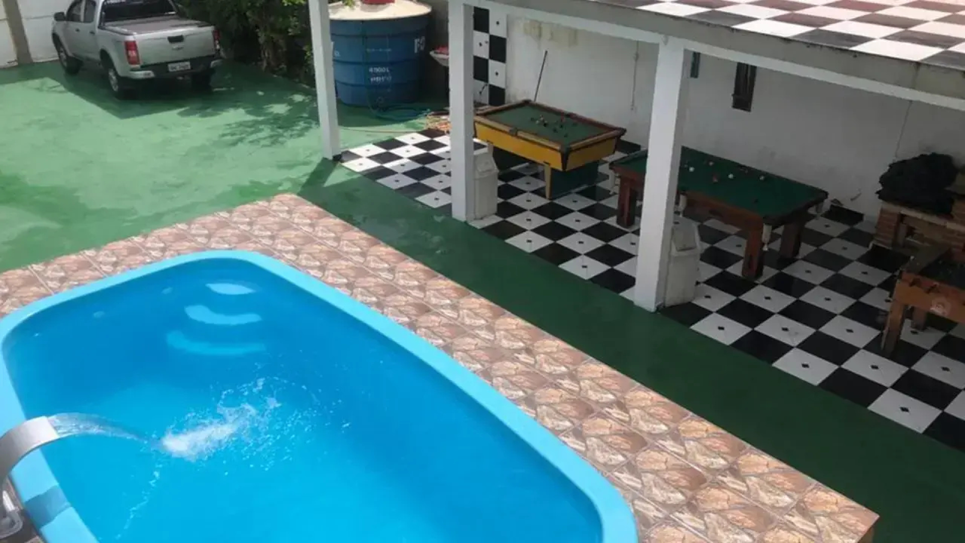 Ótima casa com piscina em Praia Grande
