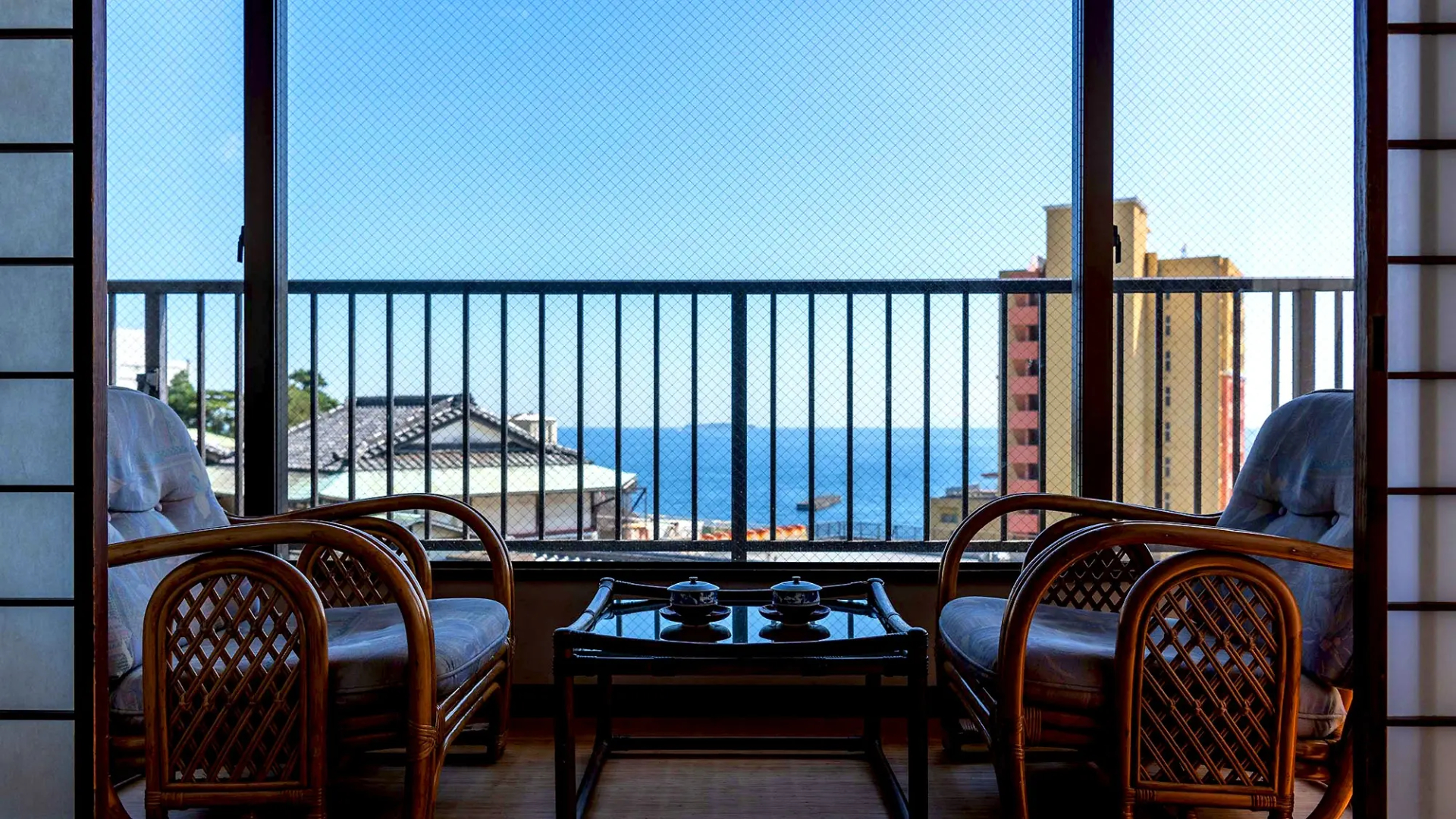 Atami Onsen Sakuraya Ryokan