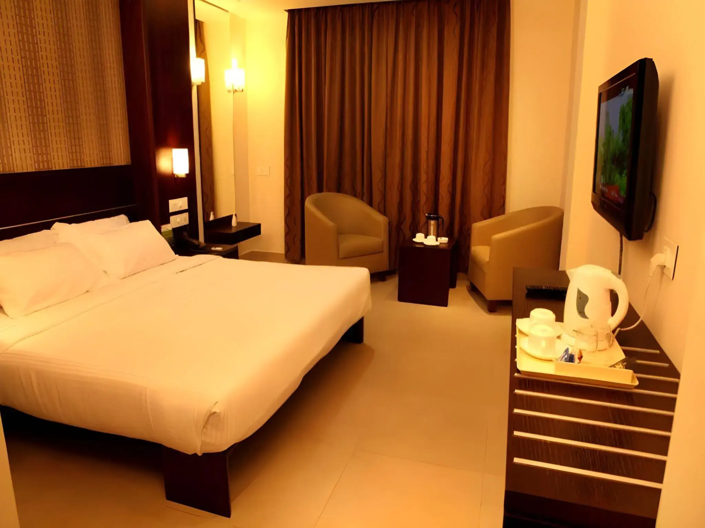 OYO Premium Mysore Bannimantap