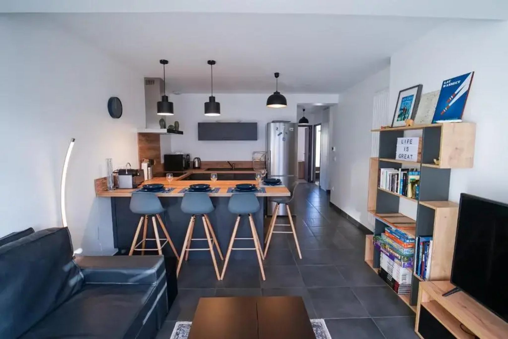 Appartement pour 4 personnes avec tennis de copropriété