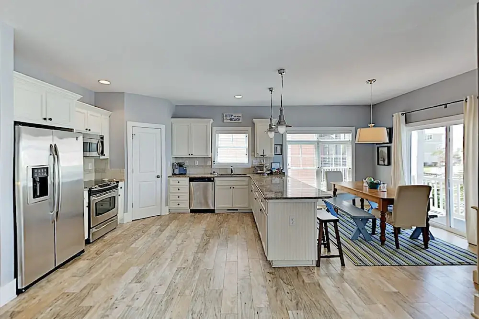 35laurst 5 Bedroom Home