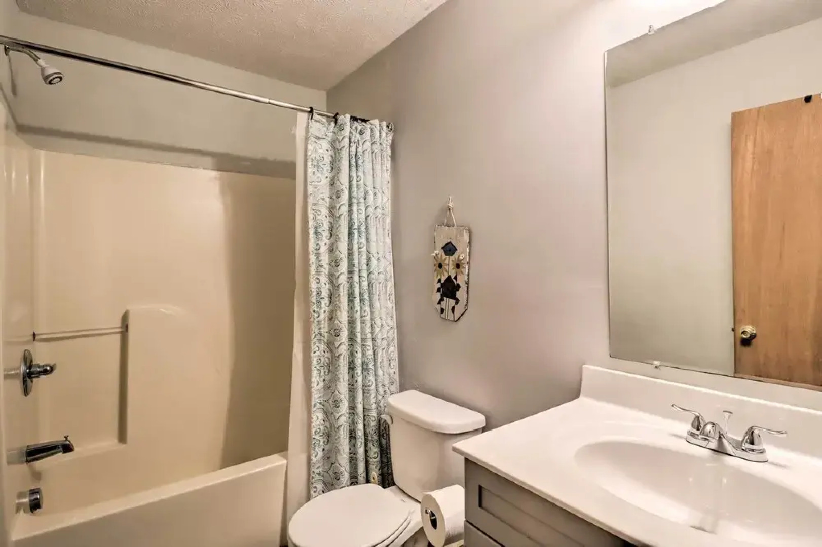 Deck, Hot Tub & Game Room: Lake Harmony Home