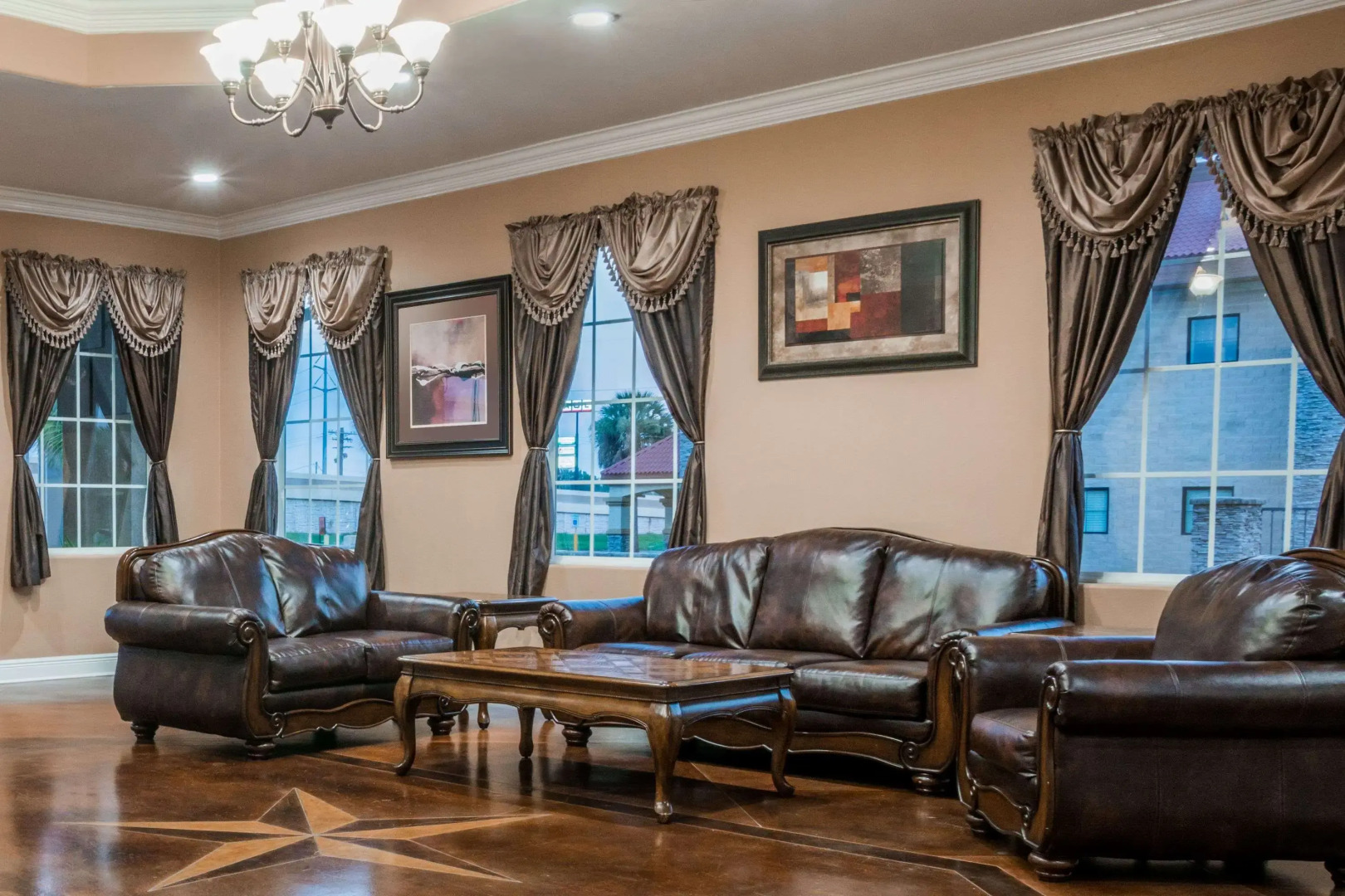 Super 8 by Wyndham Beaumont I-10 South/College St