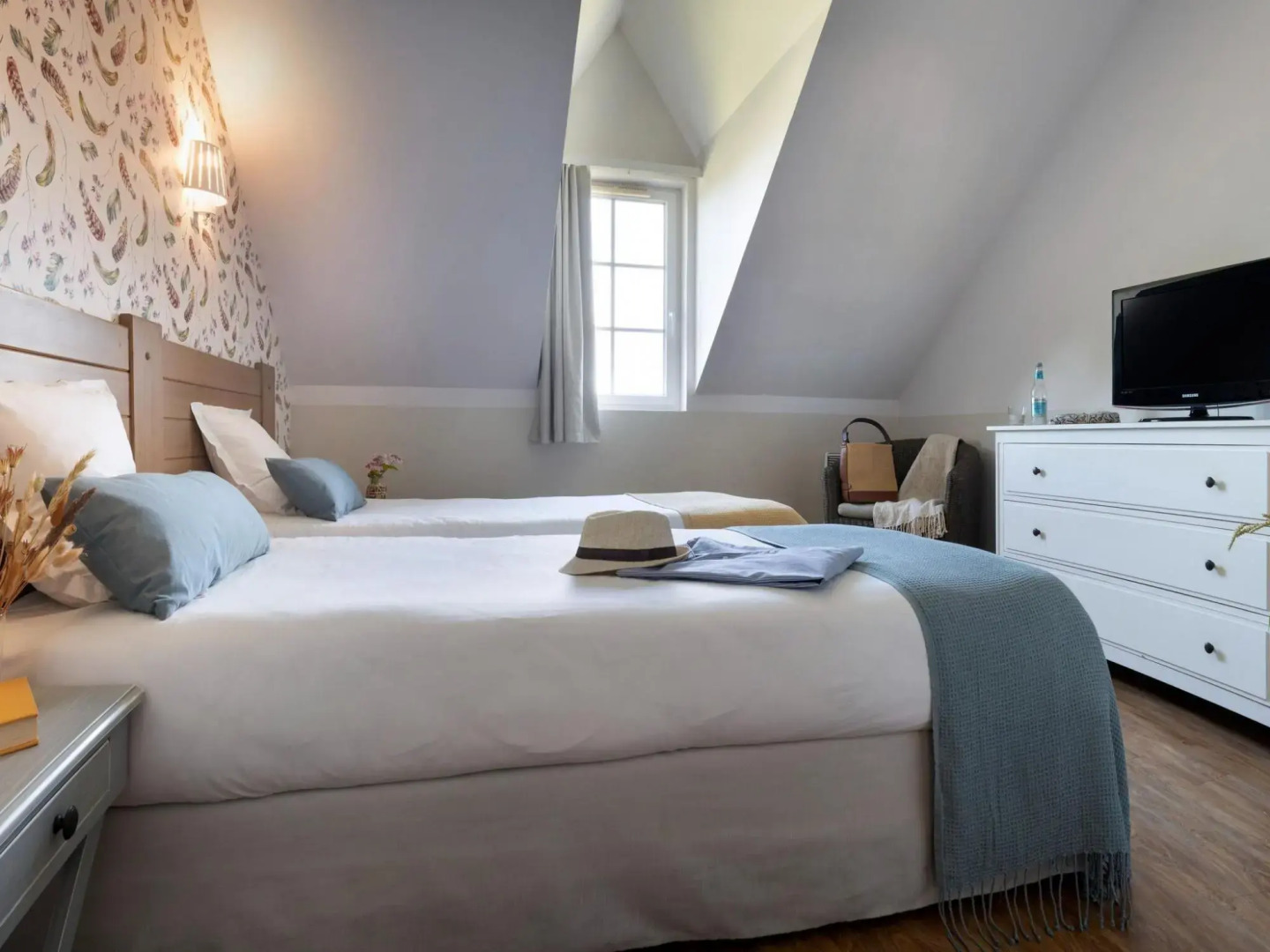 Terraced House in Residence & Spa With Common Pool and Sauna, Houlgate