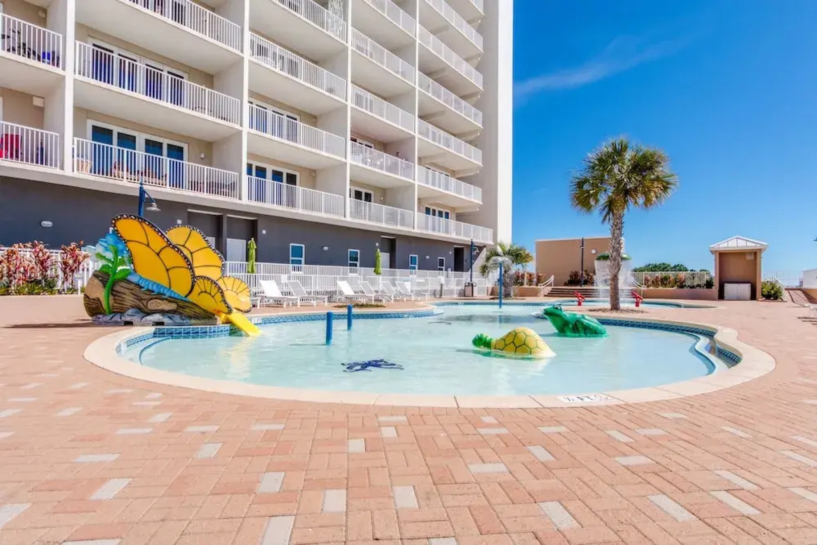 Laketown Wharf Resort by Book That Condo