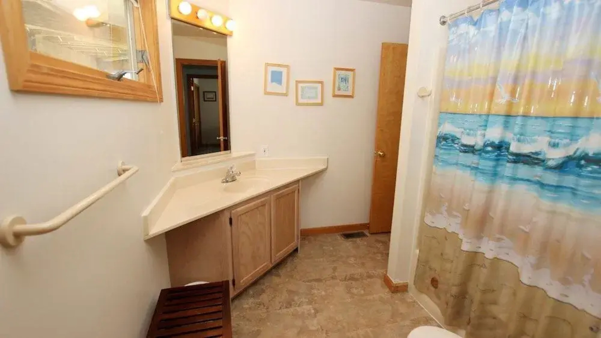 Corolla Escape Home 1037 - 4 Br Home