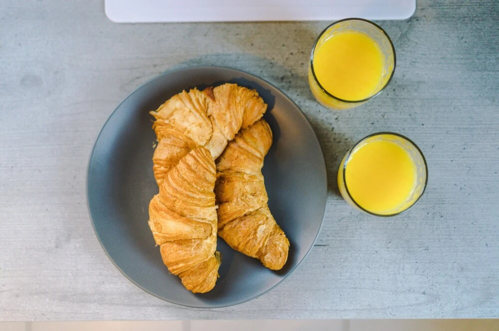 Premium 3 bed Detached House - off Road Parking - Bromborough